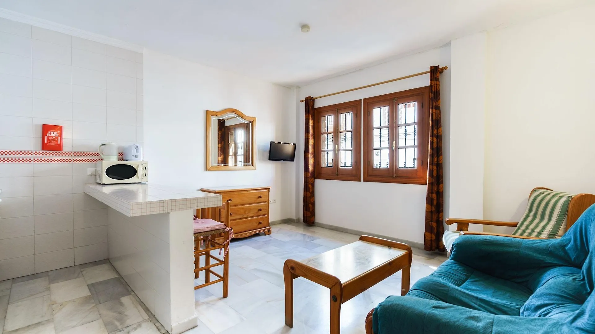 Apartamentos Pepe Mesa Nerja