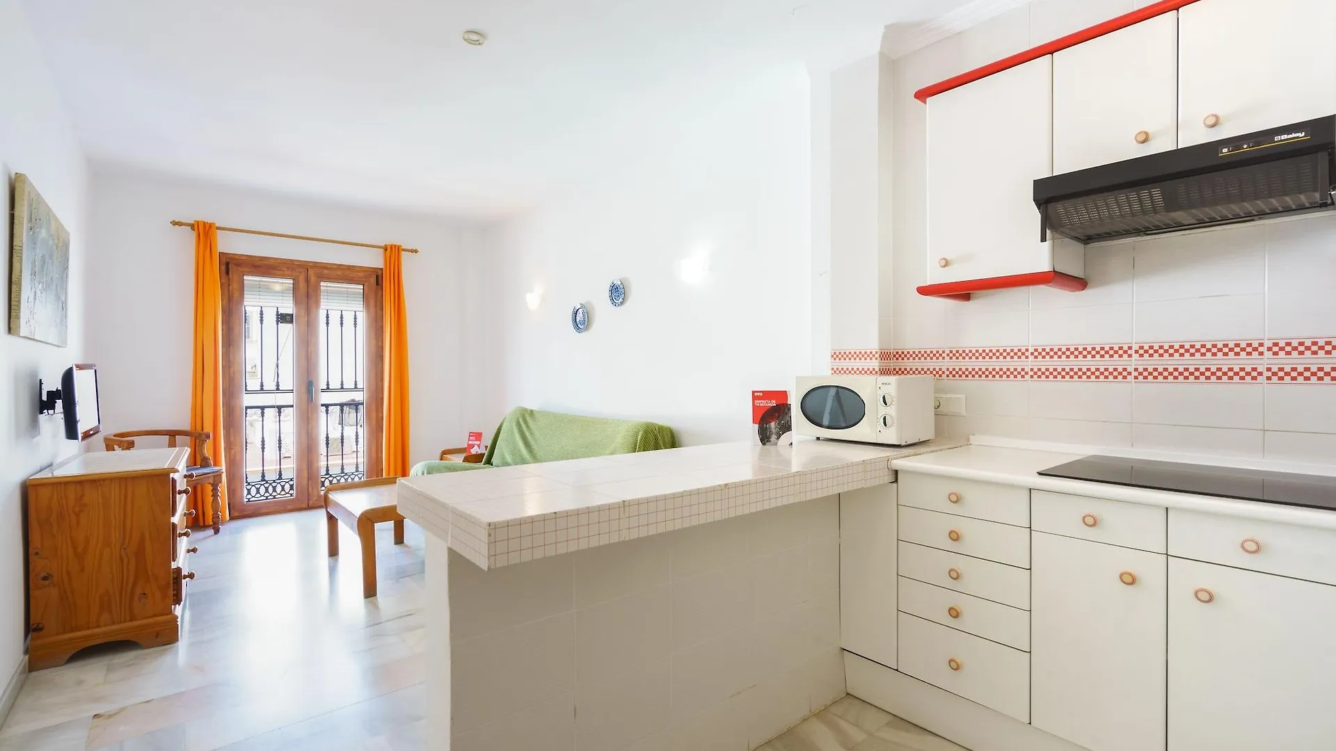 Apartamentos Pepe Mesa Nerja