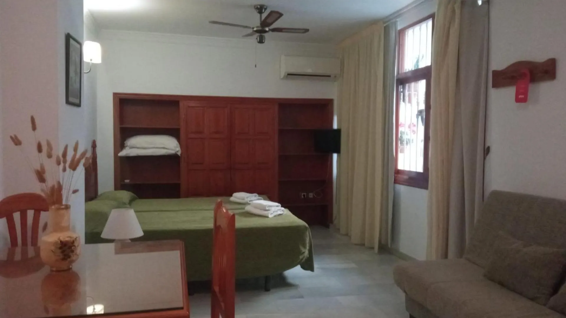 Apartment Apartamentos Pepe Mesa Nerja Spanien
